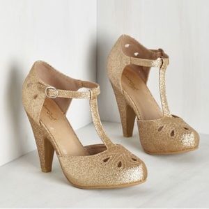 ModCloth The Zest Is History Heels - Gold